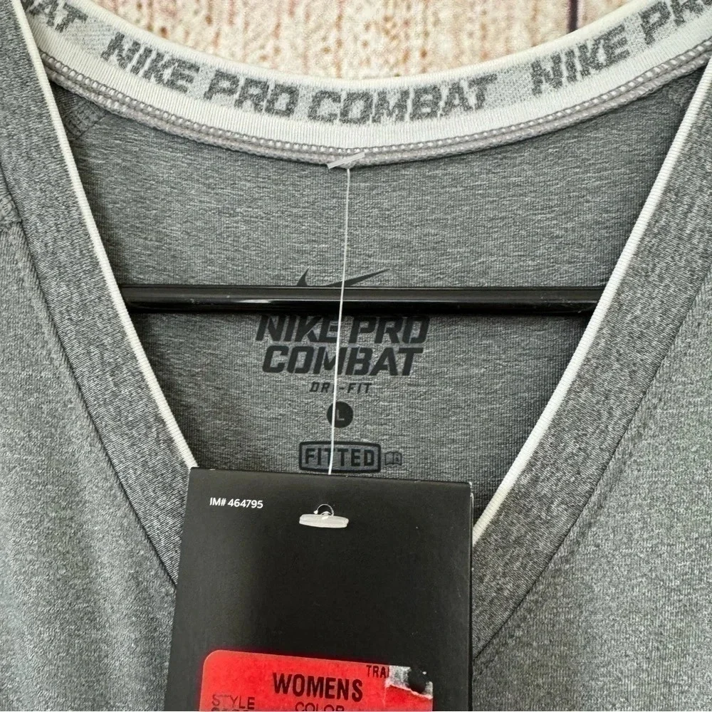 Nike Pro Womens athletic Shirt size Large - Picture 4 of 10
